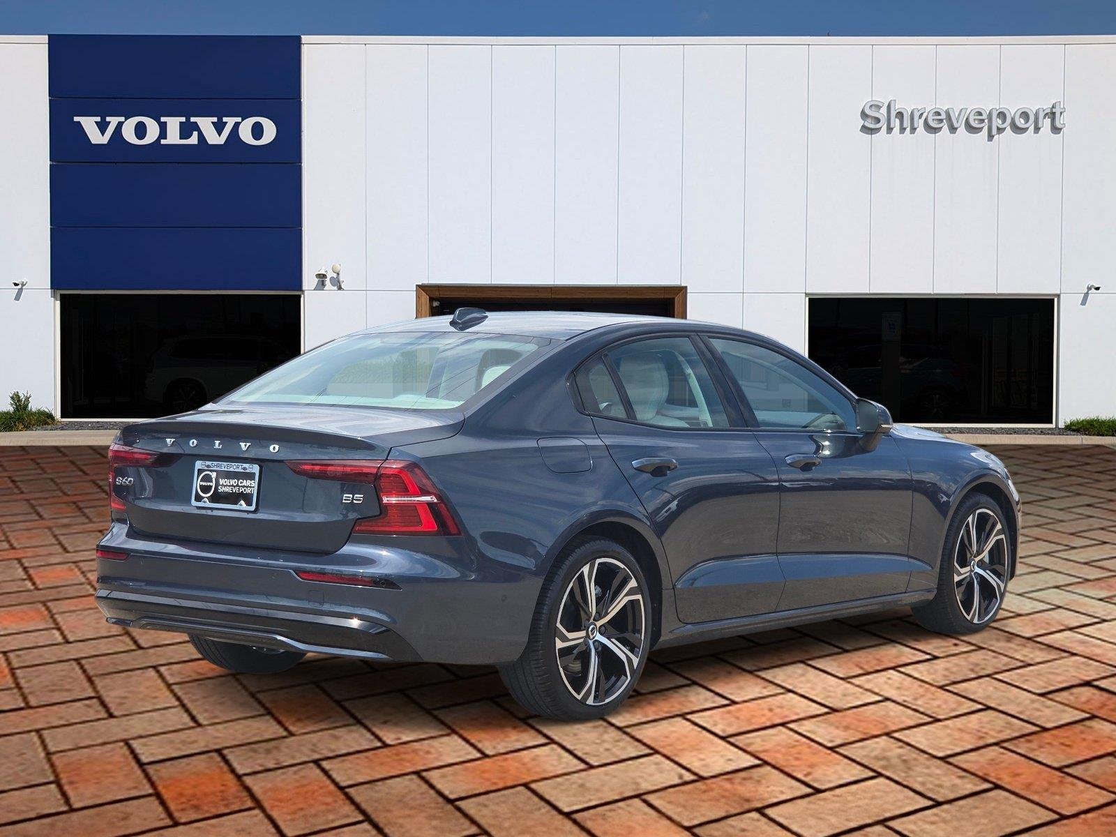 Used 2024 Denim Blue Metallic Volvo Plus Dark Theme image 4