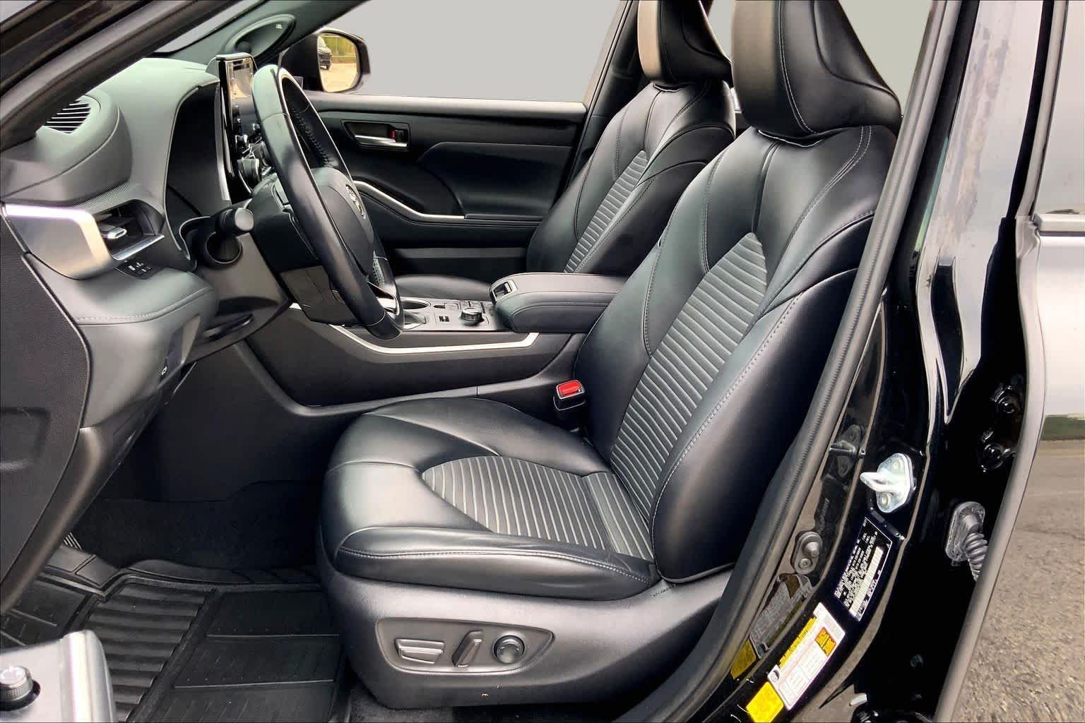 Used 2021 Midnight Black Metallic Toyota XSE image 8