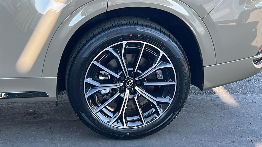 2025 Mazda CX-70 Premium Package - Photo 11