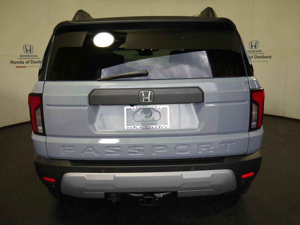 New 2026 Sonic Gray Pearl Honda RTL image 9