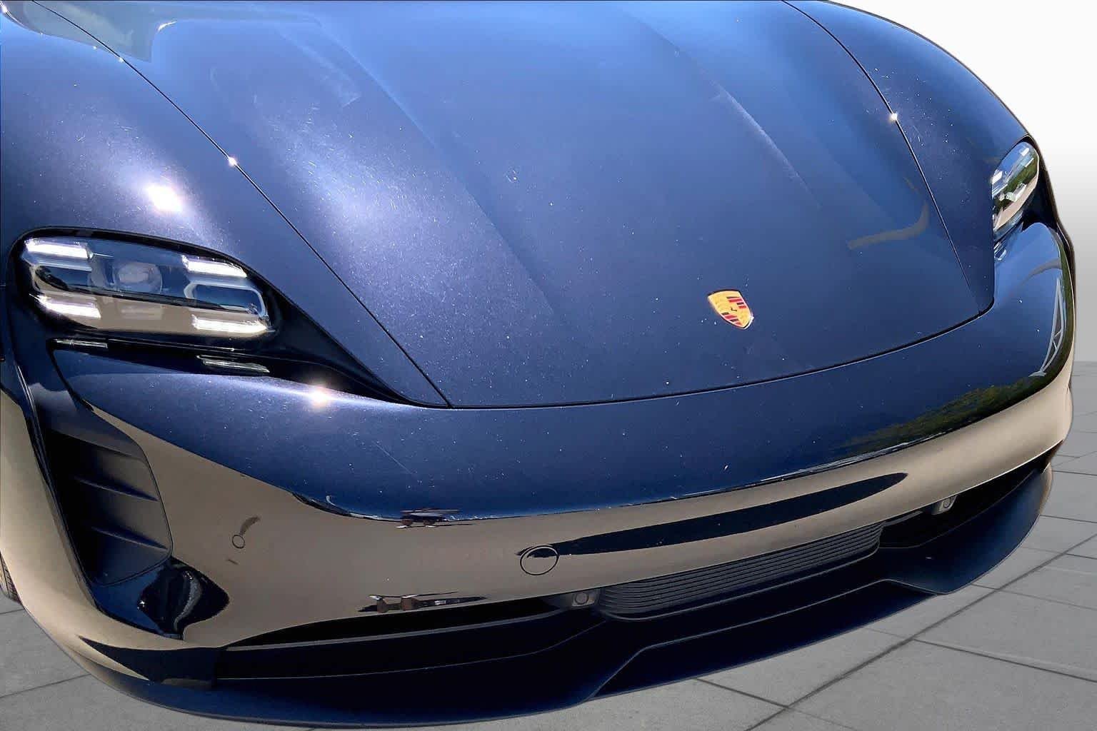 Used 2022 Black Porsche  image 27