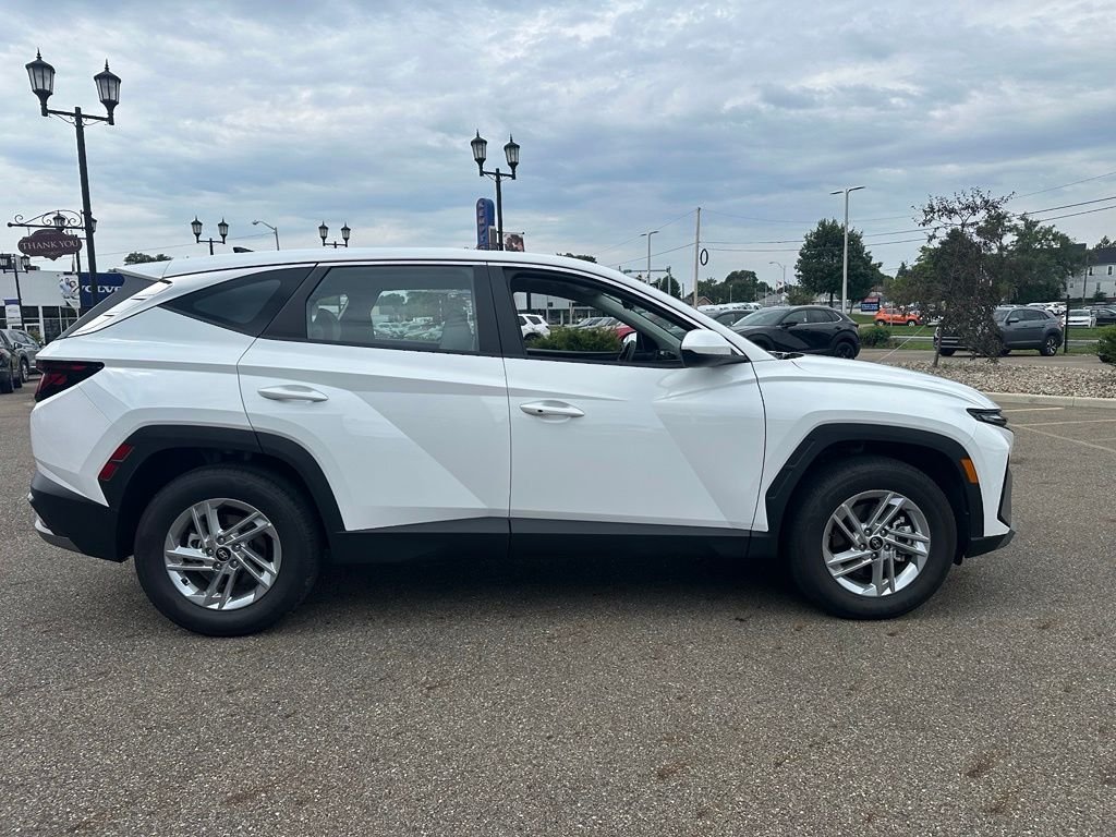 Used 2026 White Hyundai SE image 4