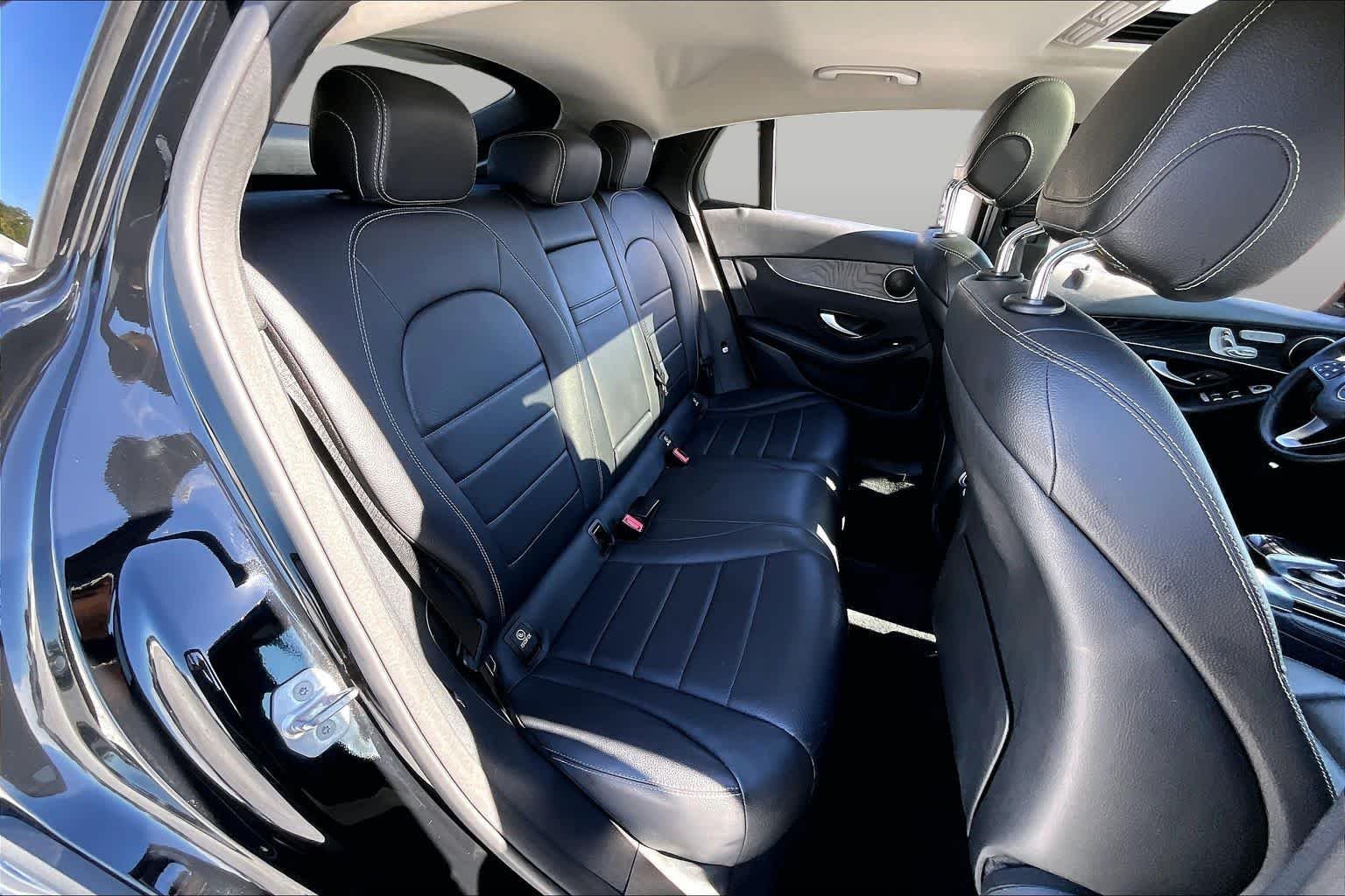 Used 2017 Obsidian Black Metallic Mercedes-Benz GLC 300 image 20