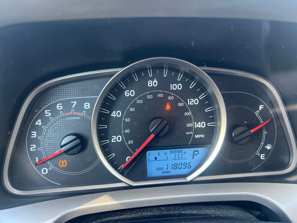 Used 2014 Brown Toyota XLE image 35