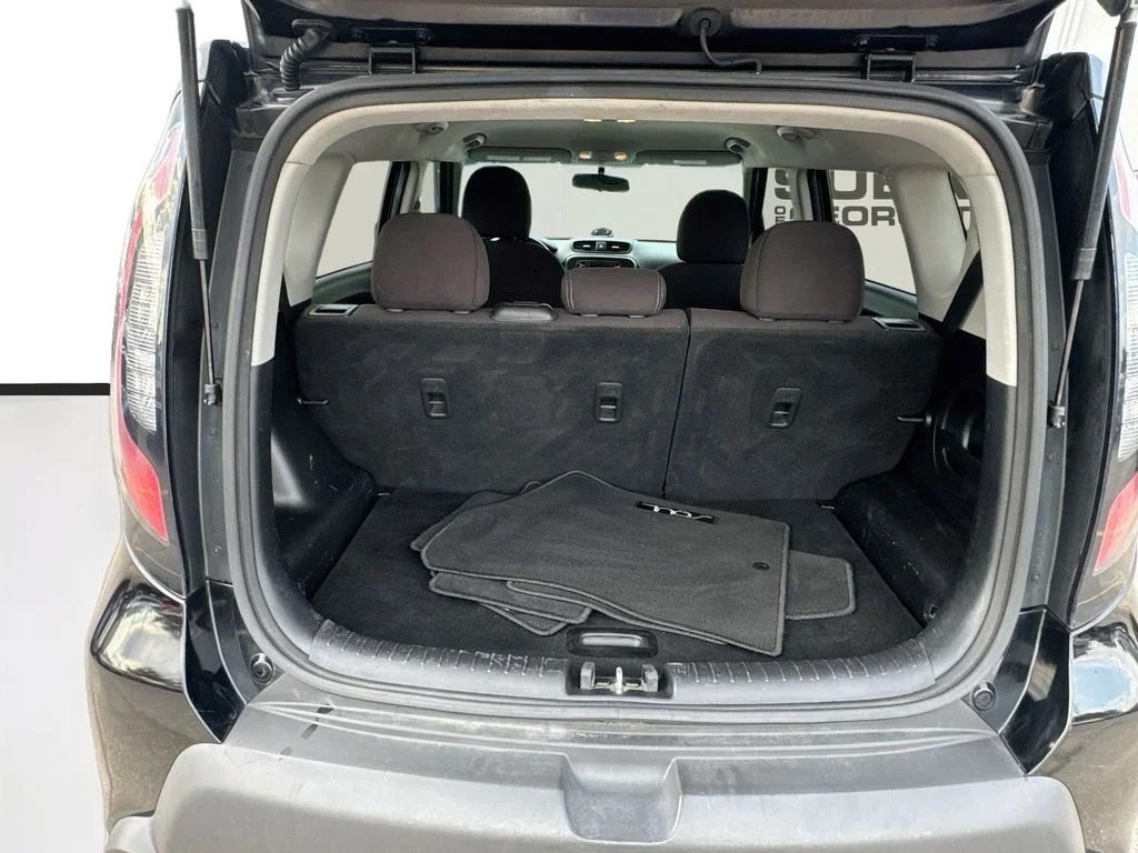 Used 2016 Black Kia Base image 27
