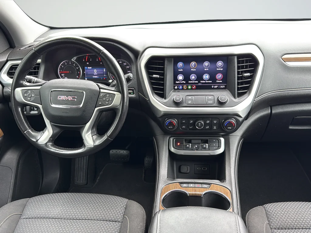 Used 2020 White GMC SLE image 11