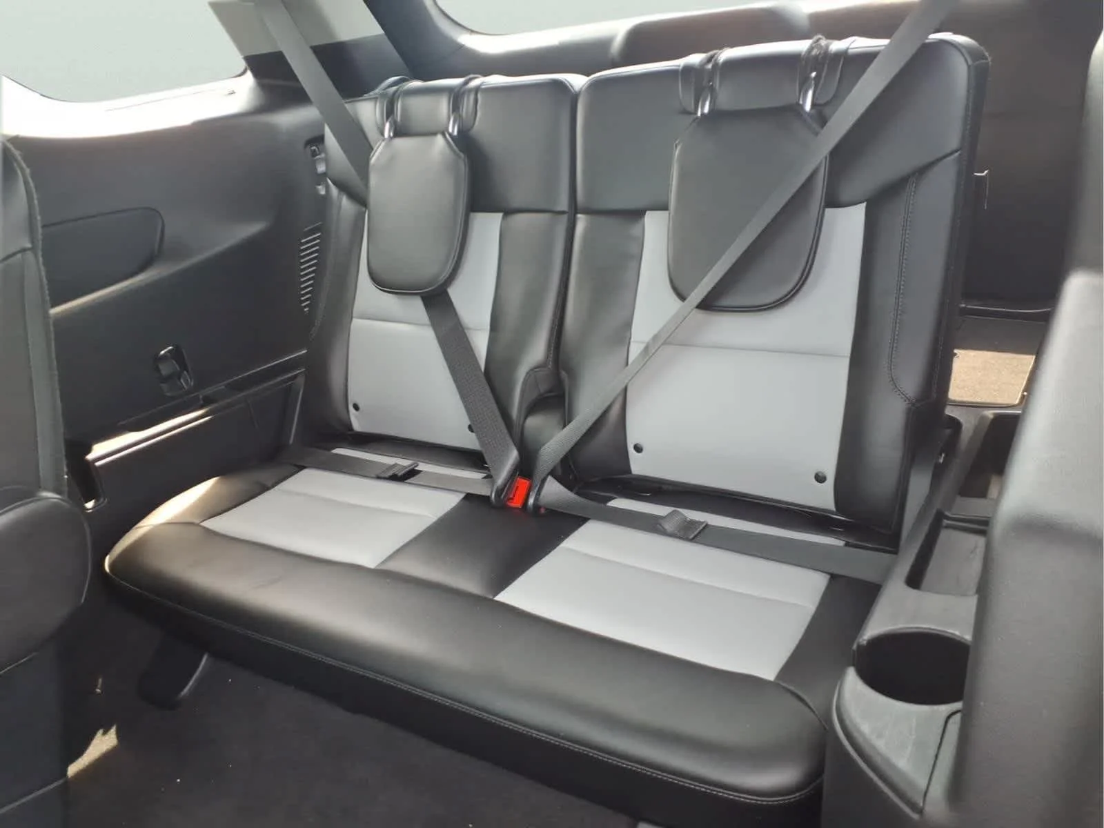 Used 2022 Carbonized Gray Metallic Ford XLT image 30