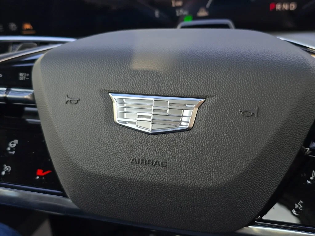 2027 Cadillac VISTIQ Sport - Photo 32