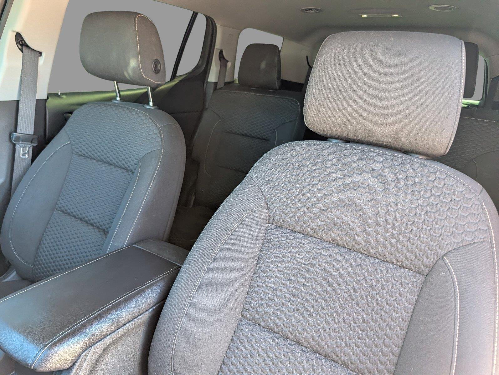 Used 2019 Summit White GMC SLE image 12