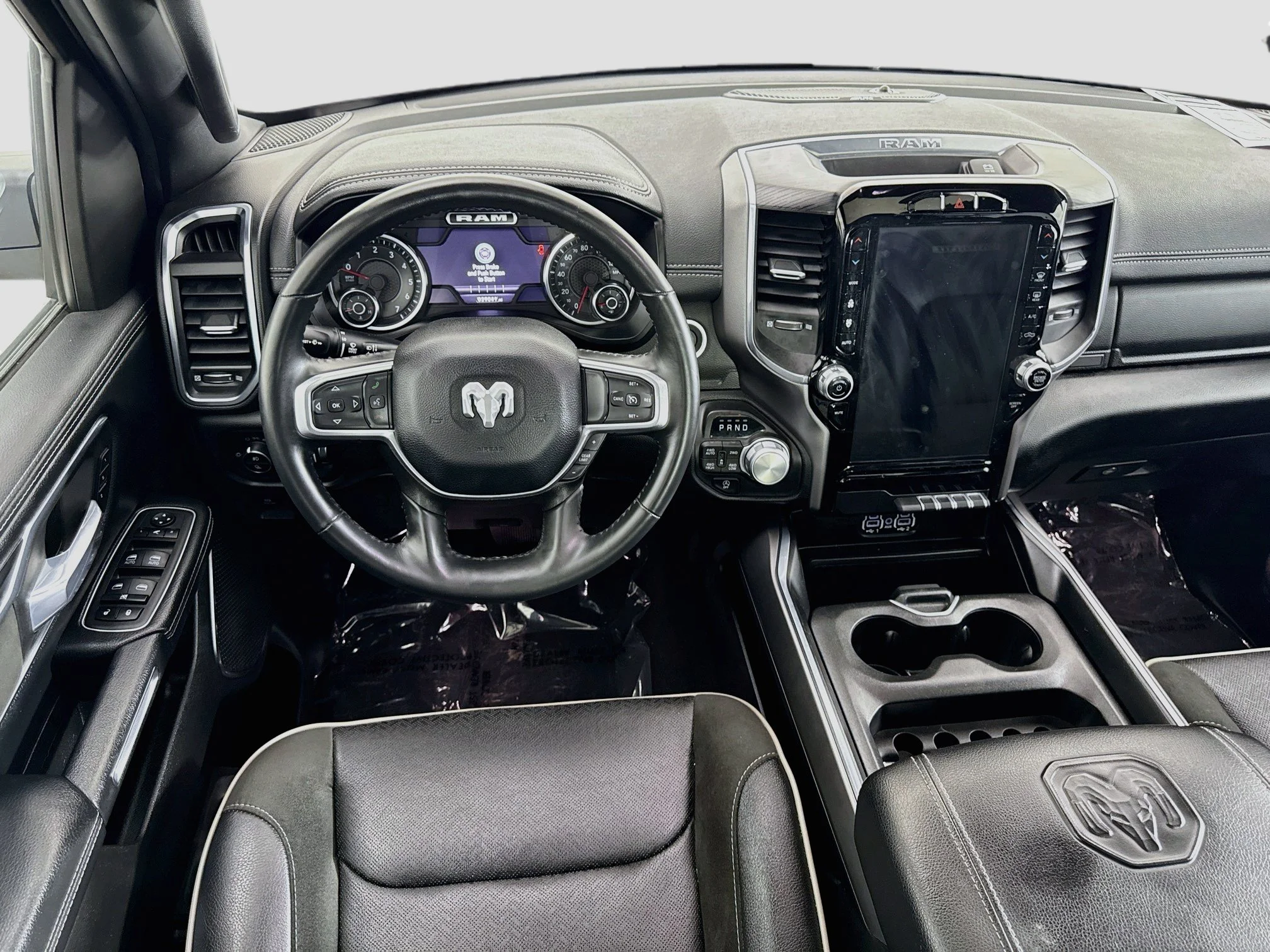 Used 2024  Ram Laramie image 25