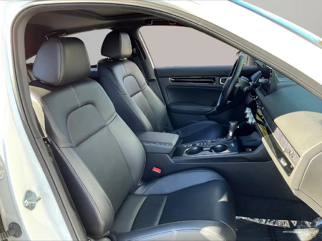 Used 2022 Platinum White Pearl Honda Sport Touring image 31