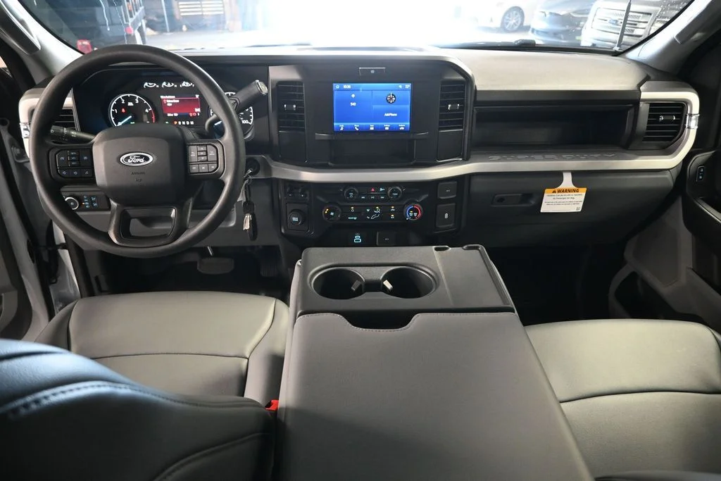 New 2026 Oxford White Ford XL image 21