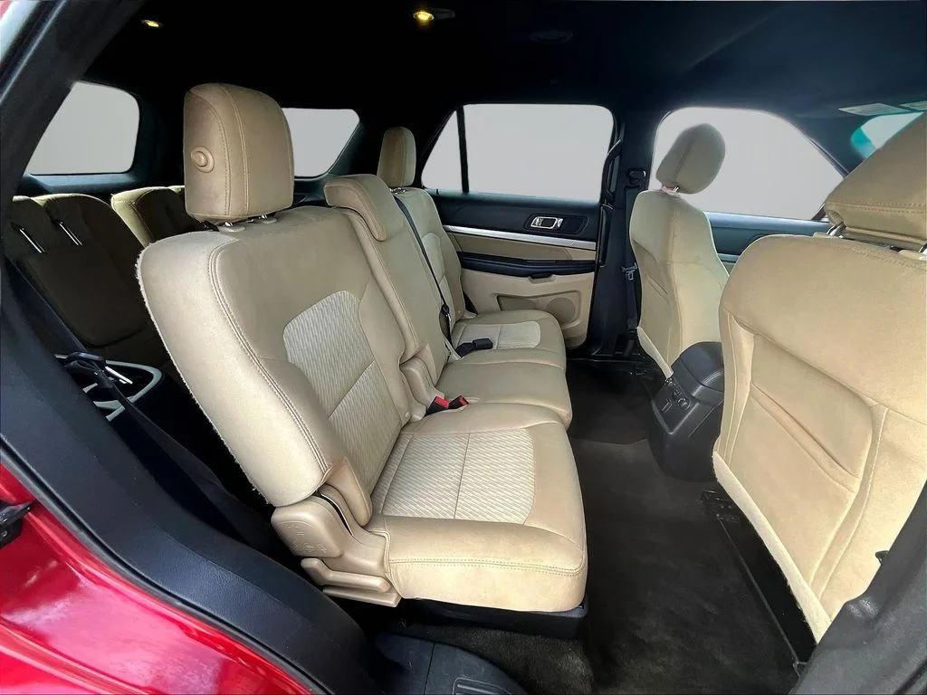 Used 2016 Red Ford Base image 24