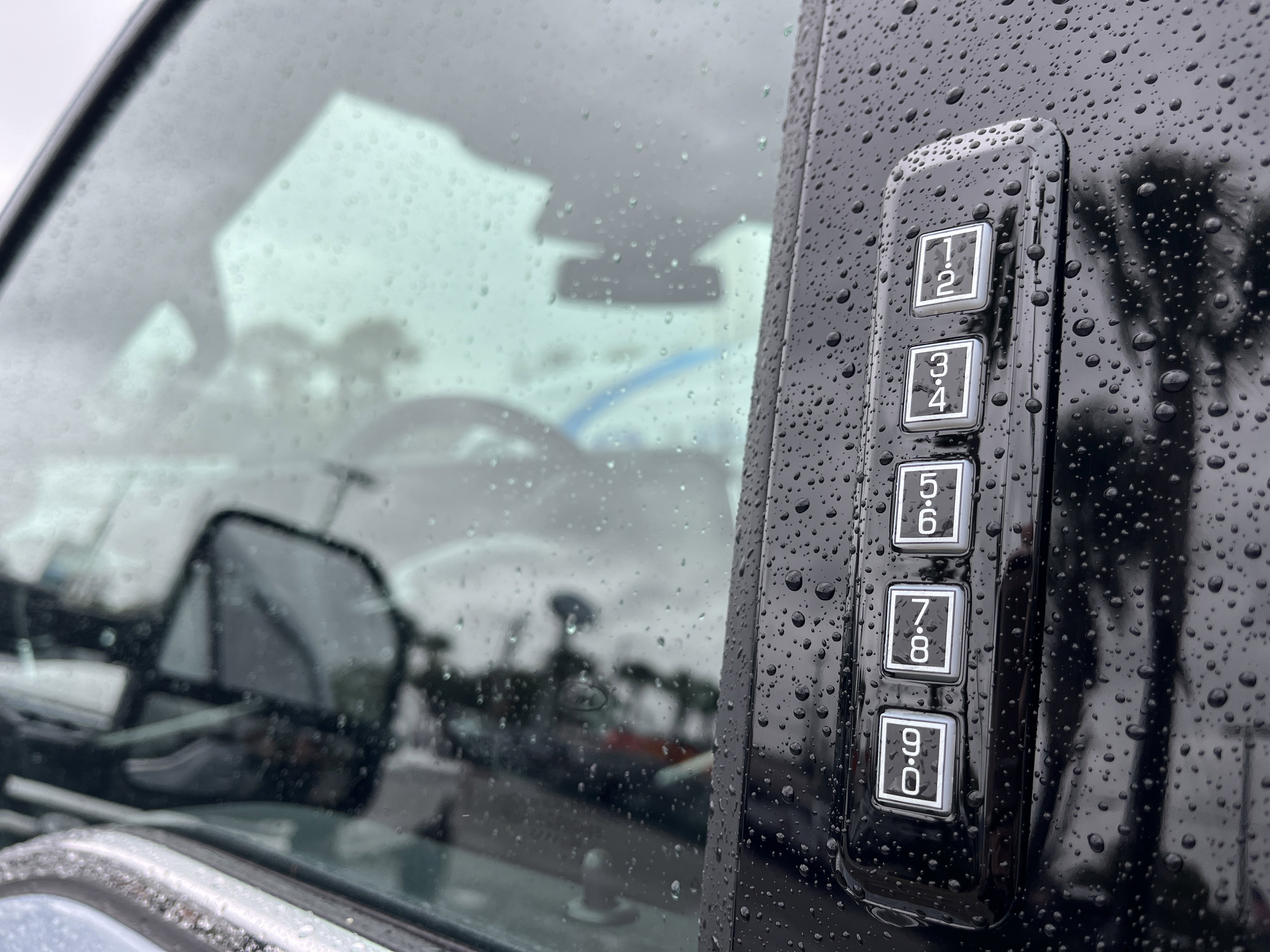 New 2026 Glacier Gray Metallic Tri-Coat Ford F-250® Lariat® image 13