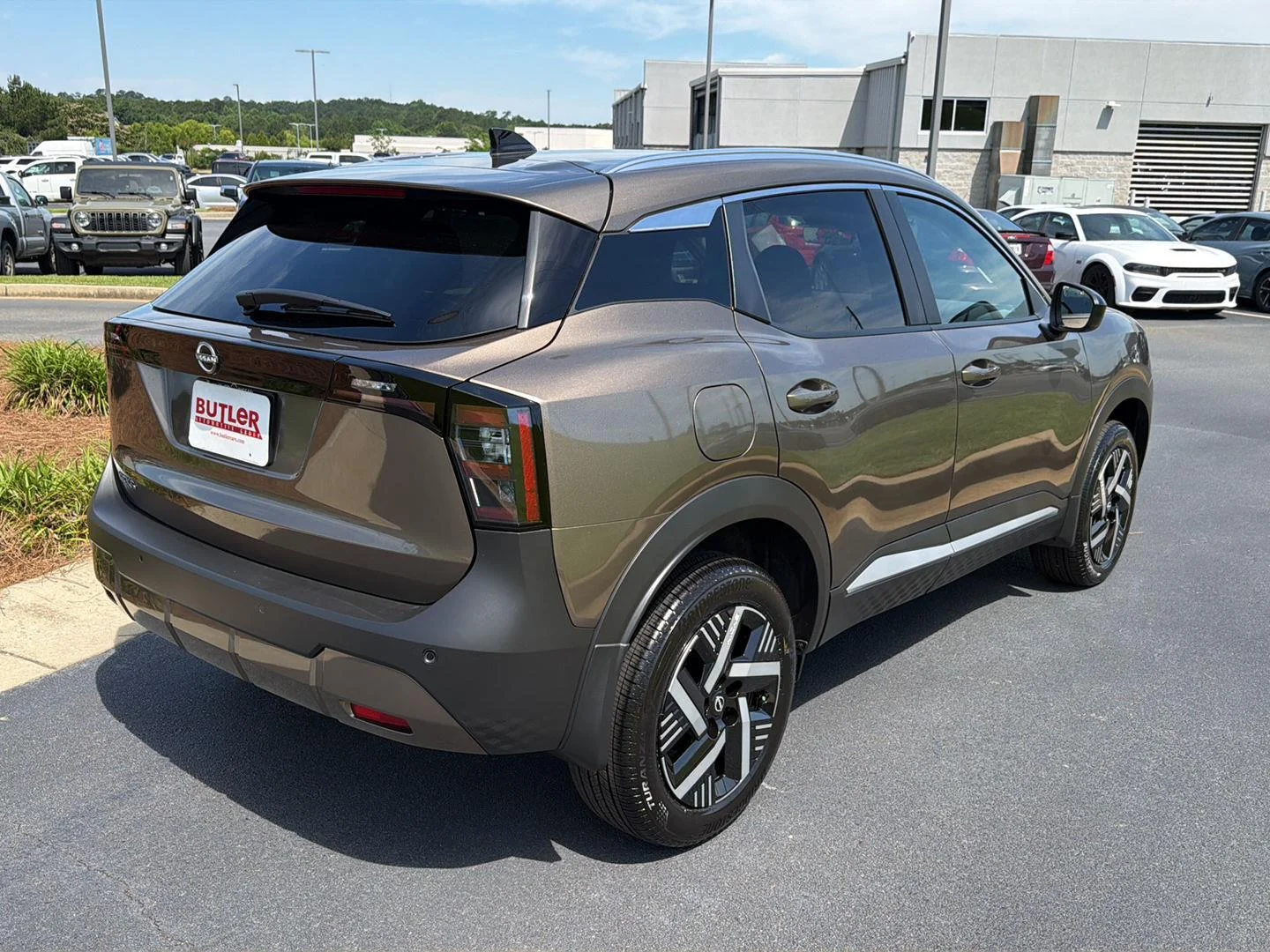 New 2026 Canyon Bronze Metallic Nissan SV image 6