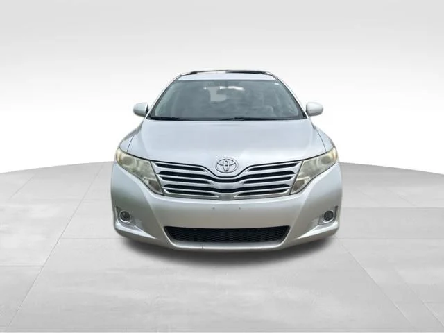 Used 2011 Silver Toyota Base image 7