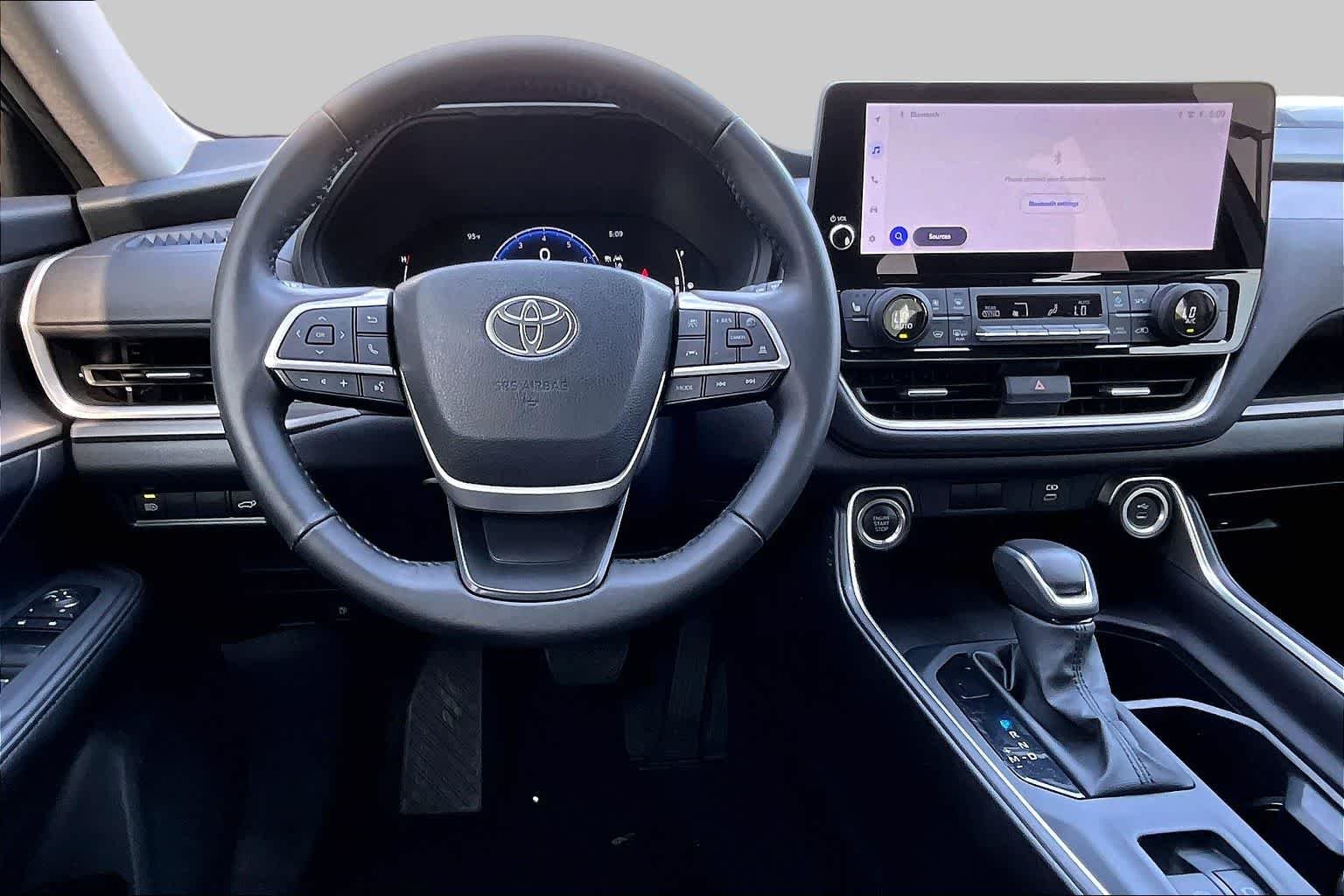 Used 2025 Celestial Silver Metallic Toyota XLE image 6