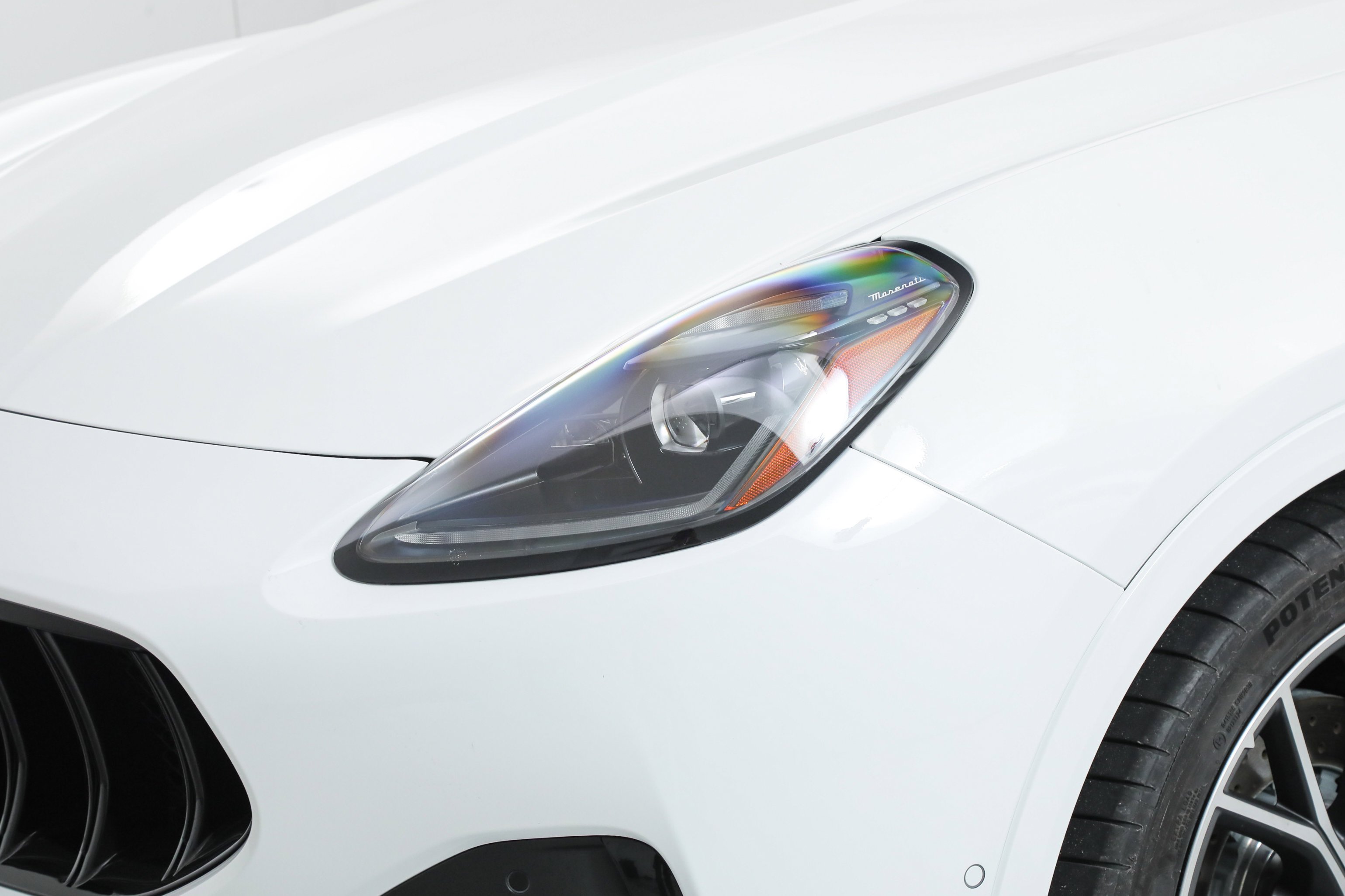 2026 Maserati Grecale Modena V6 - Photo 18