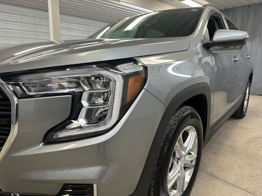 2023 GMC Terrain SLE - Photo 32