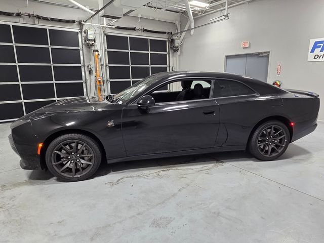 New 2026 Diamond Black Crystal Pearlcoat Dodge Scat Pack image 4