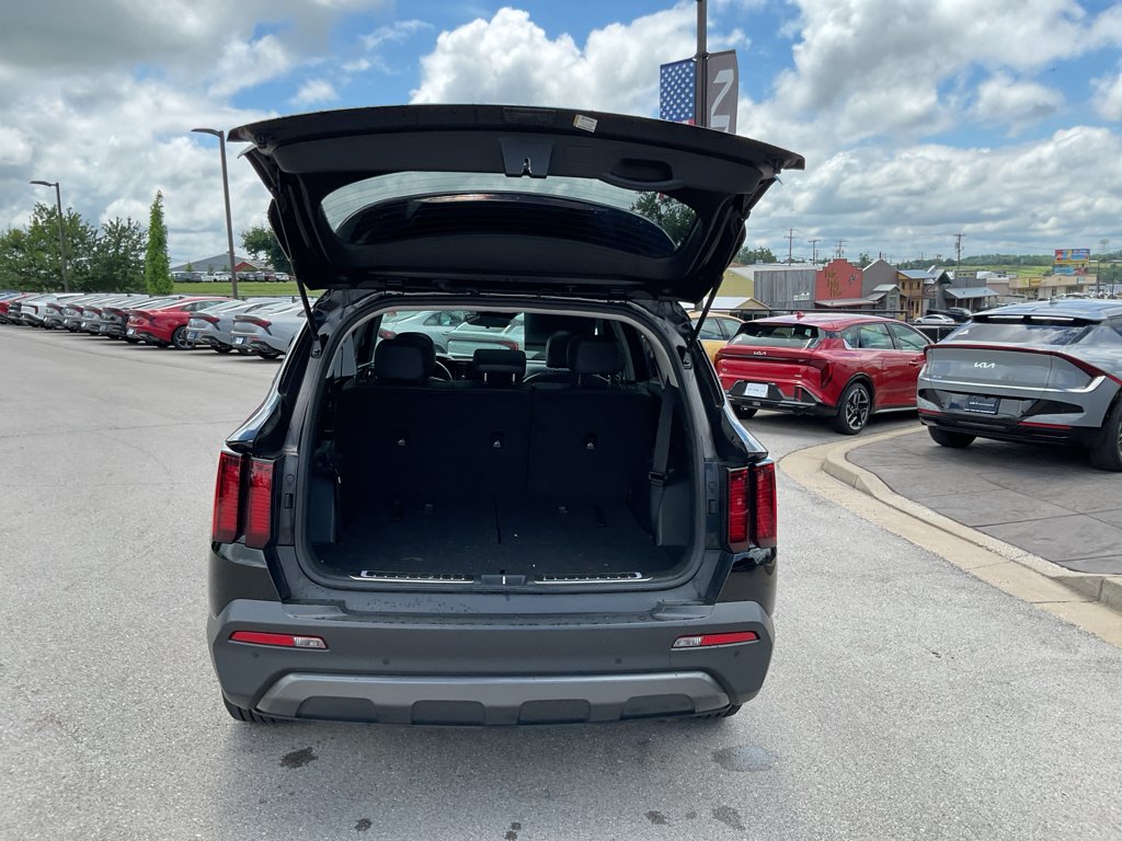 Certified Used 2023 Ebony Black Kia X-Line S image 13