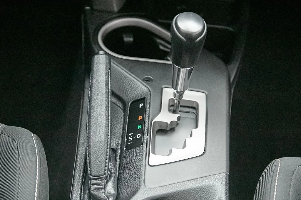 Used 2018 White Toyota XLE image 27