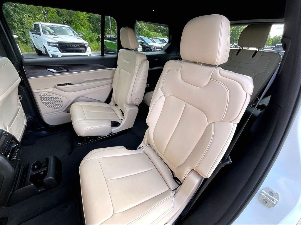 Used 2023 Bright White Clearcoat Jeep Limited image 14