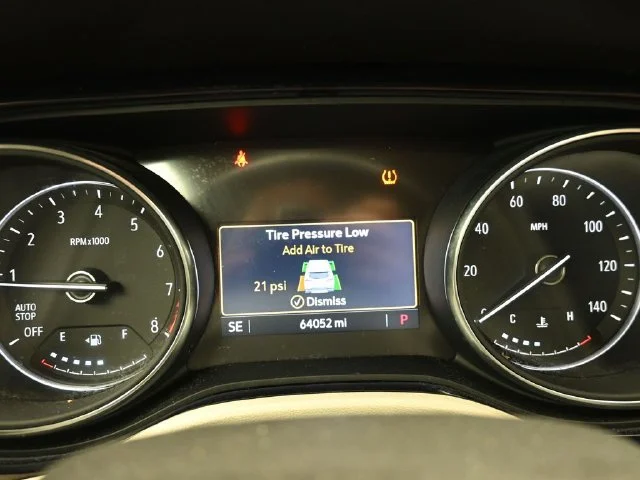 Used 2020 White Buick Select image 18