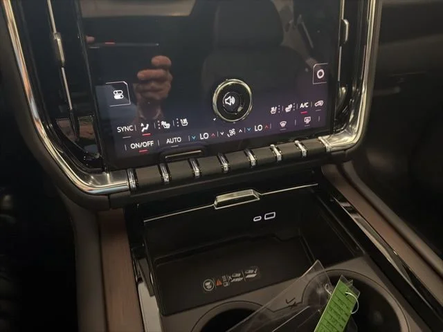 2026 GMC Yukon XL Denali - Photo 46