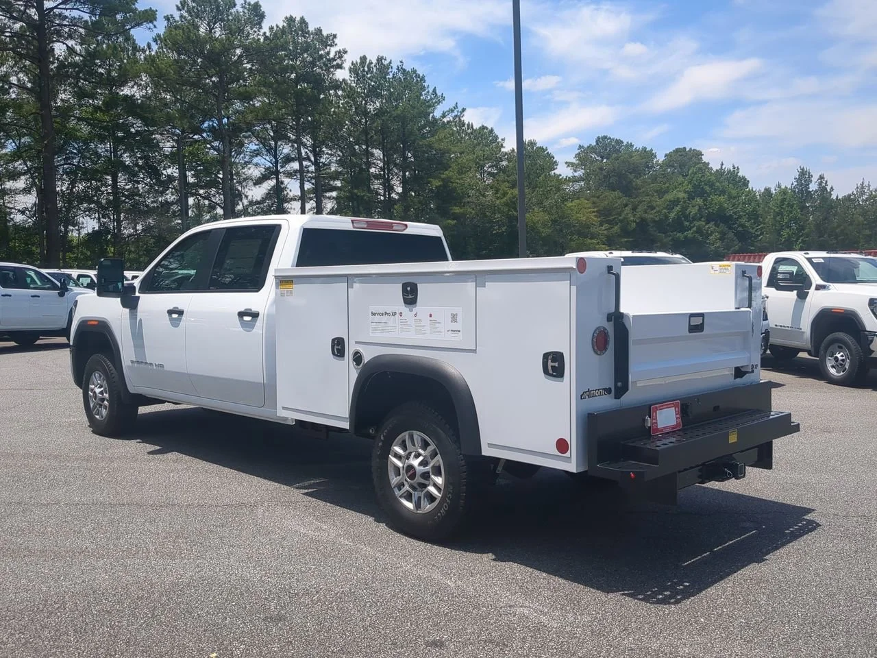 New 2026 Summit White GMC Pro image 6