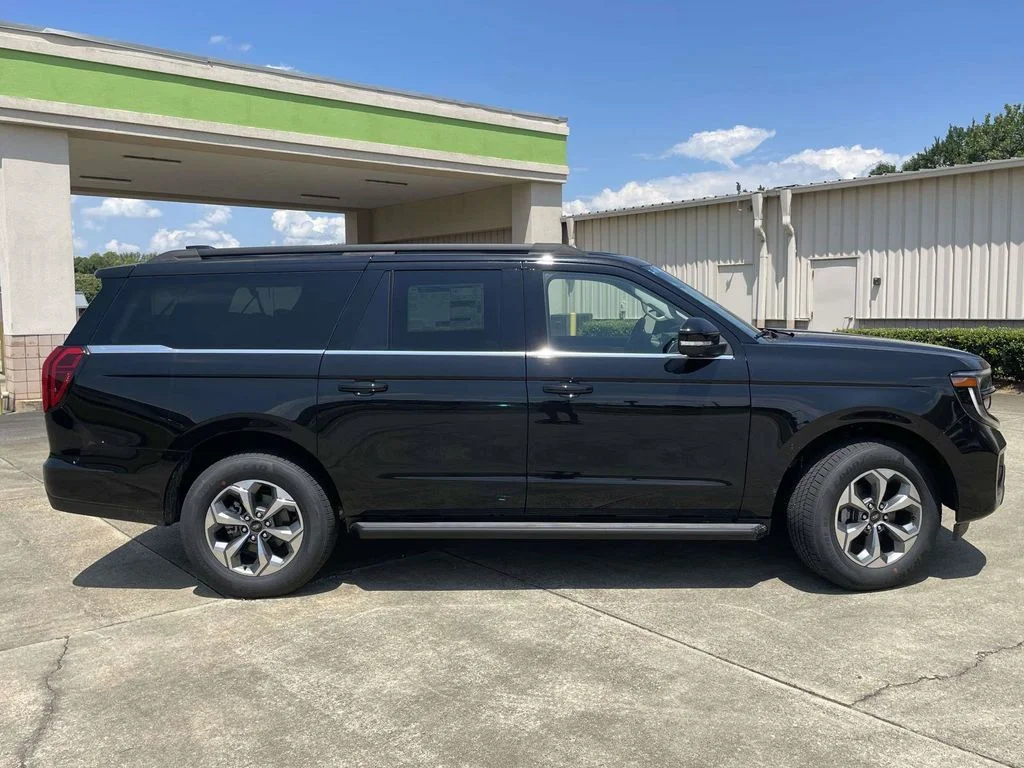 New 2027 Black Ford Active image 2