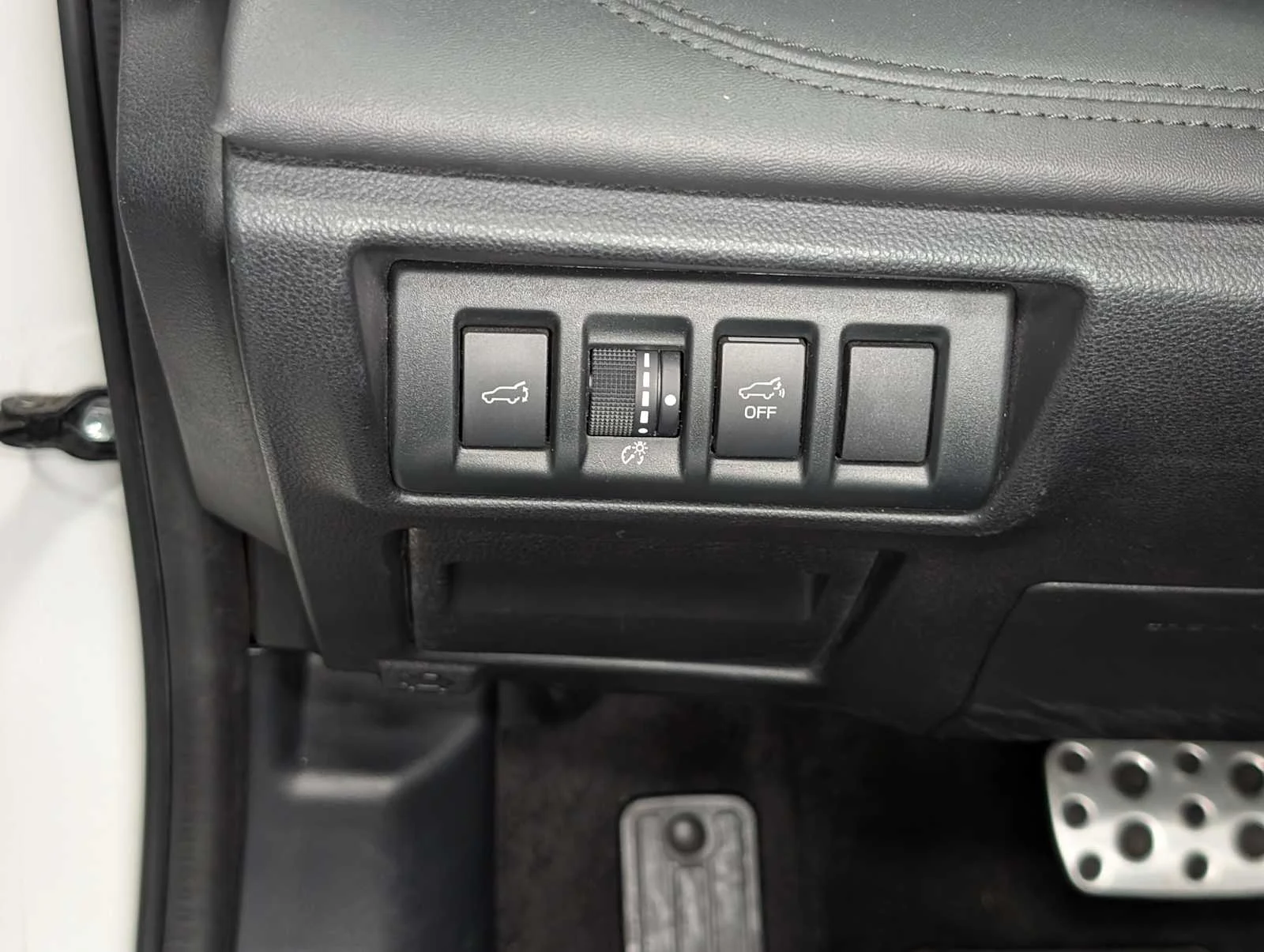 Used 2022 Crystal White Pearl Subaru Wilderness image 37