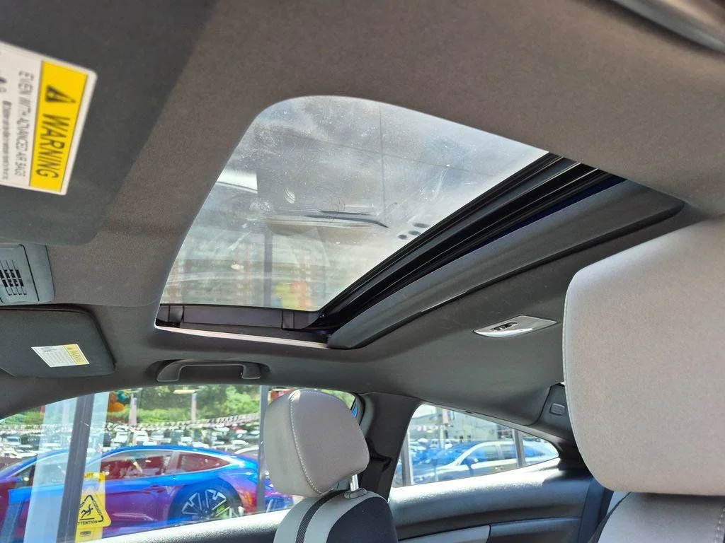 Used 2018  Honda LX-P image 20
