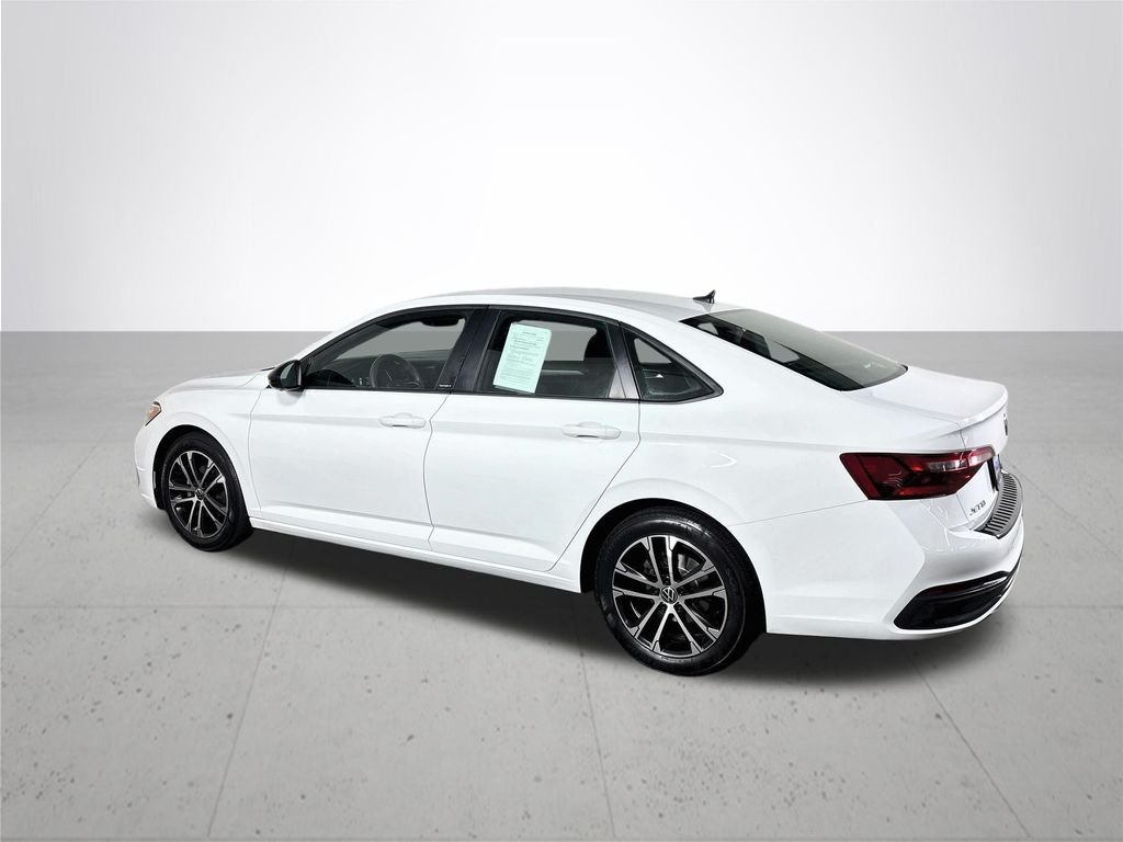 Certified Used 2023 Pure White Volkswagen 1.5T Sport image 9