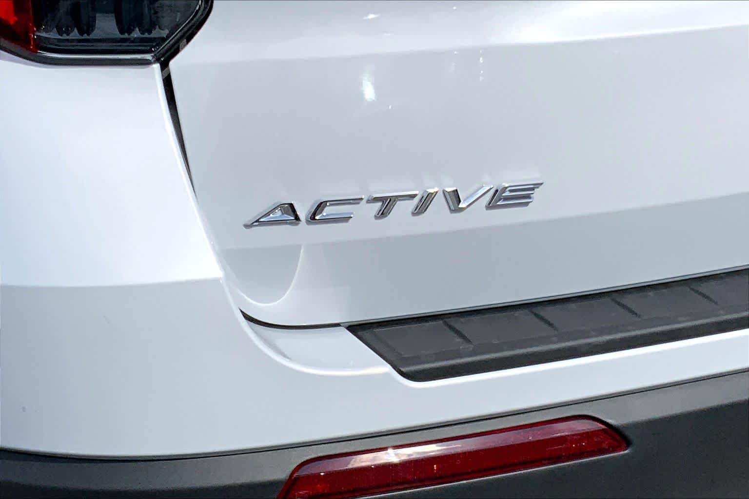 New 2026 Space White Metallic Ford Active image 14