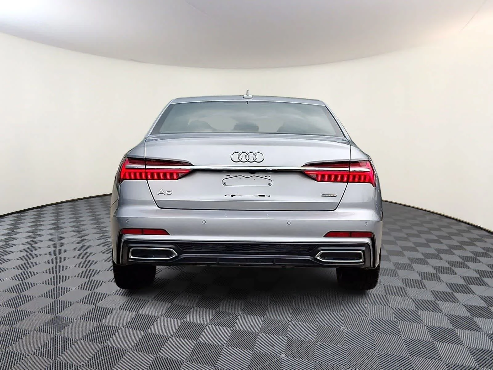 Used 2019 Silver Audi Prestige image 6