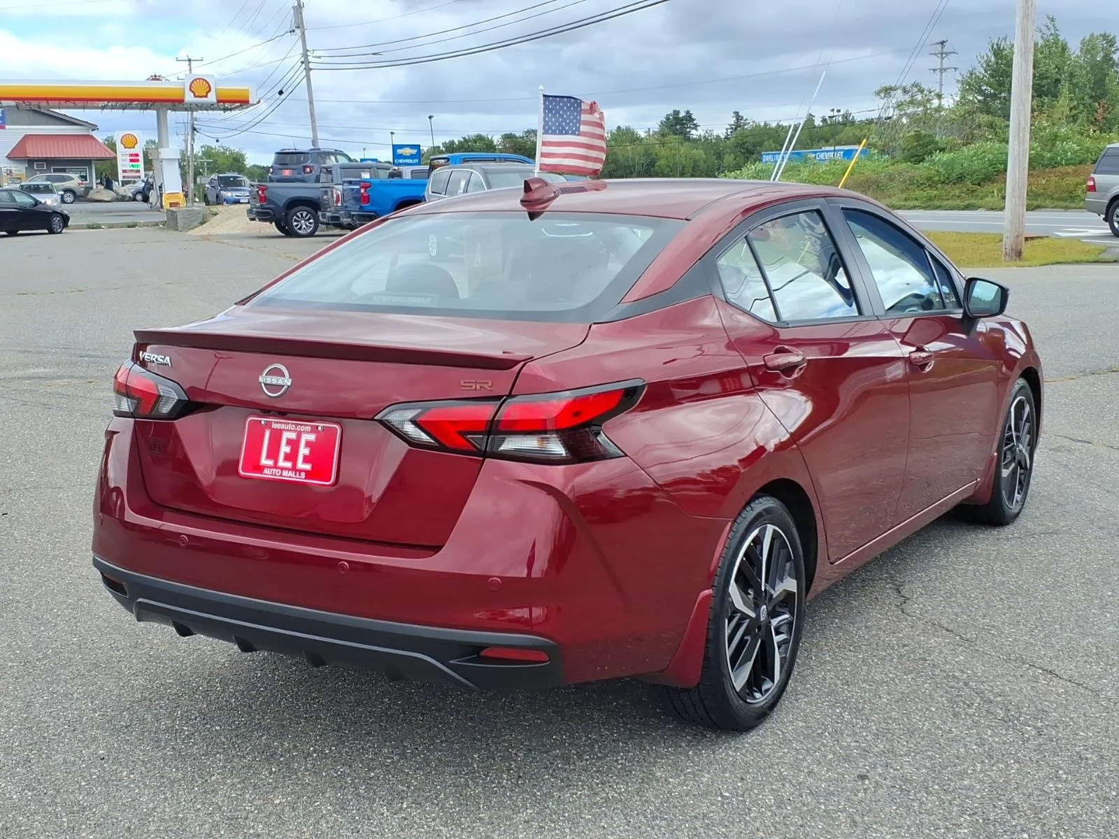 Used 2024 Scarlet Nissan 1.6 SR image 5