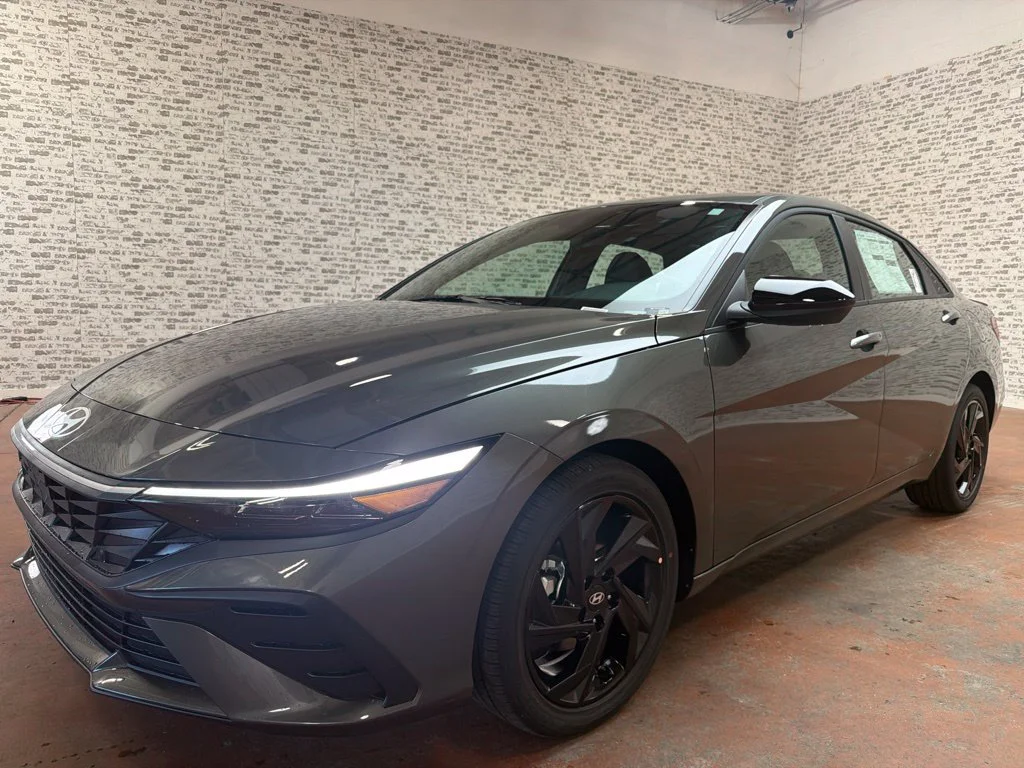 New 2026 Amazon Gray Hyundai SEL Sport image 3