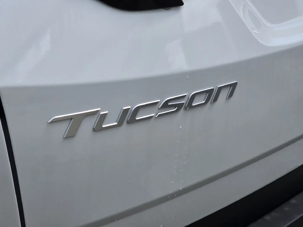 New 2026 White Hyundai SE image 6