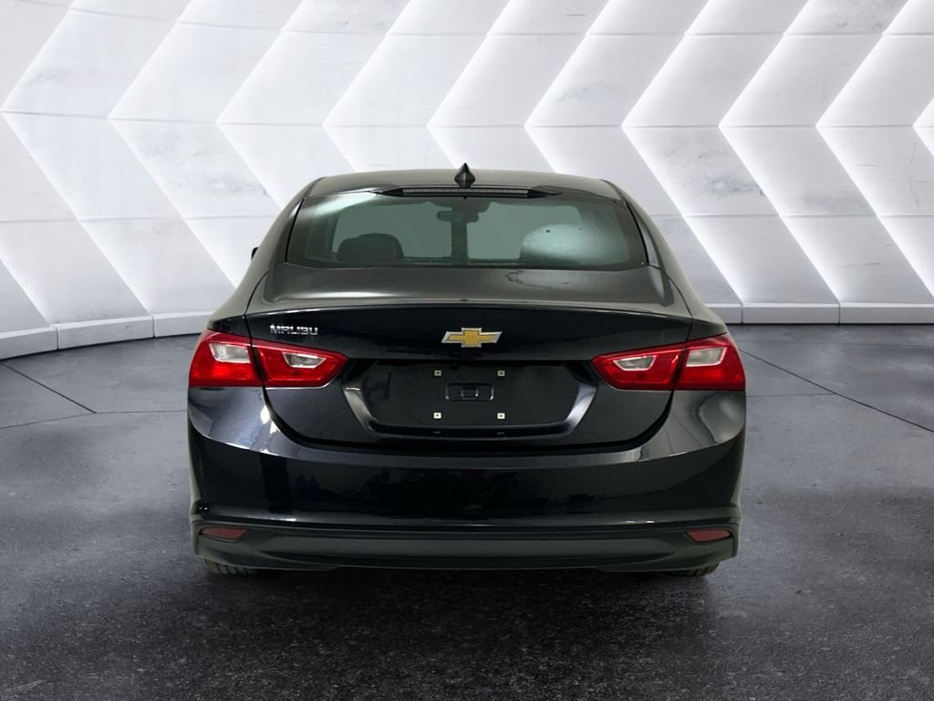 Used 2023 Gray Chevrolet LS image 5