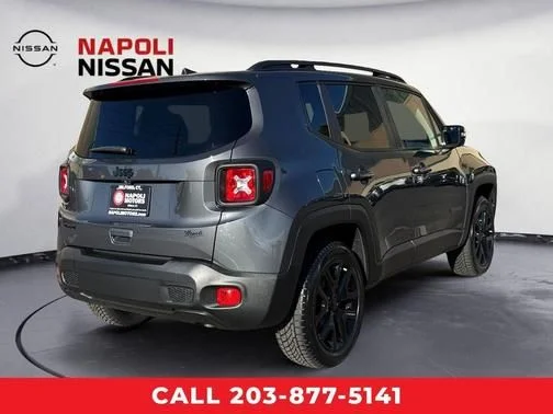 Used 2023 Gray Jeep Altitude image 3
