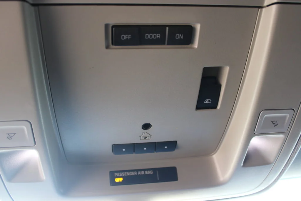 Used 2017 Black GMC SLT image 18