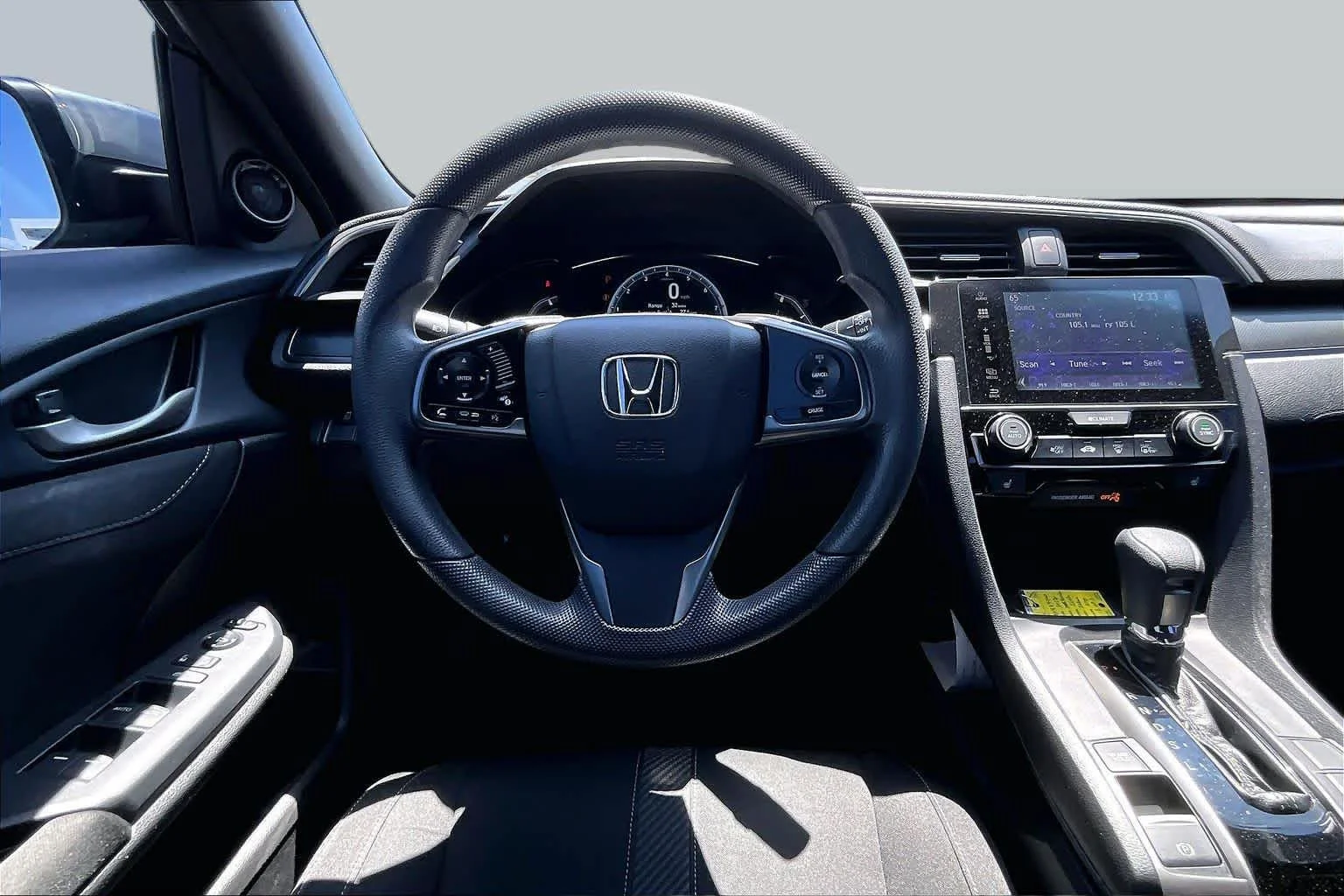 Used 2017 Polished Metal Metallic Honda EX image 5