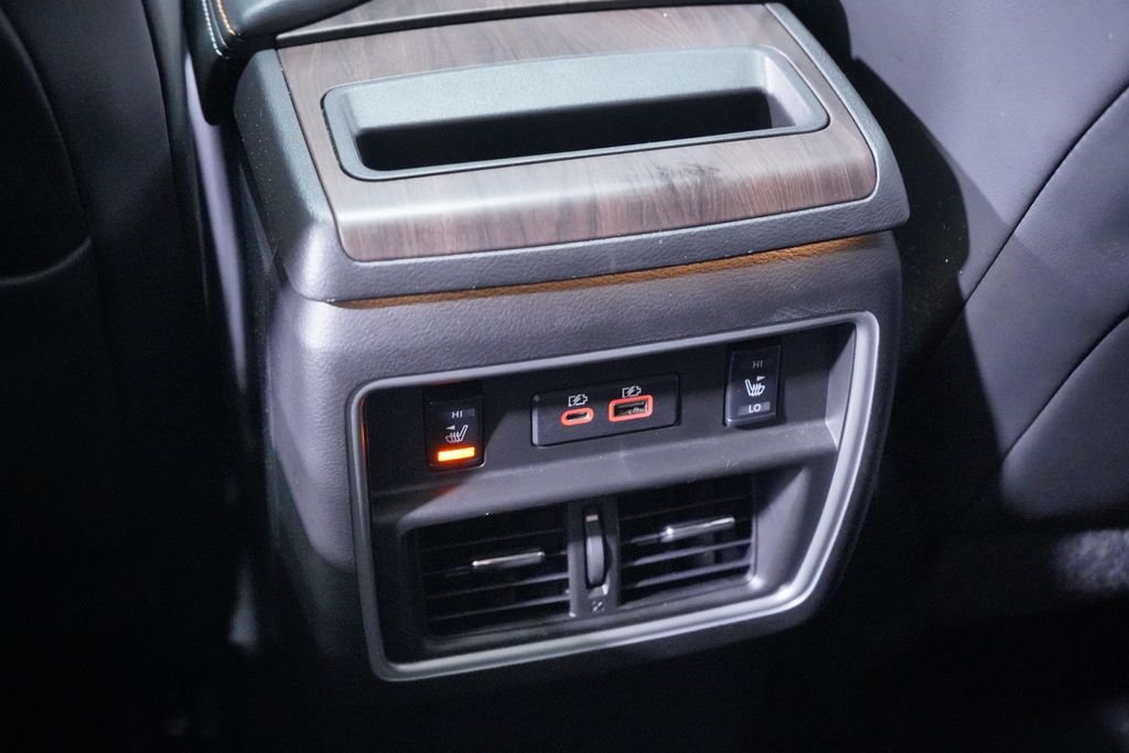 Used 2022 Almond Pearl Nissan Platinum image 14