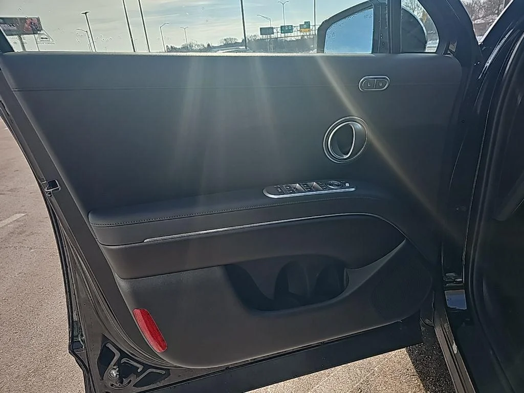 2026 Hyundai Palisade Limited - Photo 10