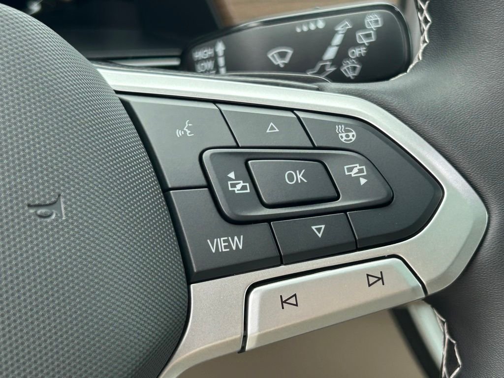 New 2026 Gray Volkswagen SE w/Technology image 25