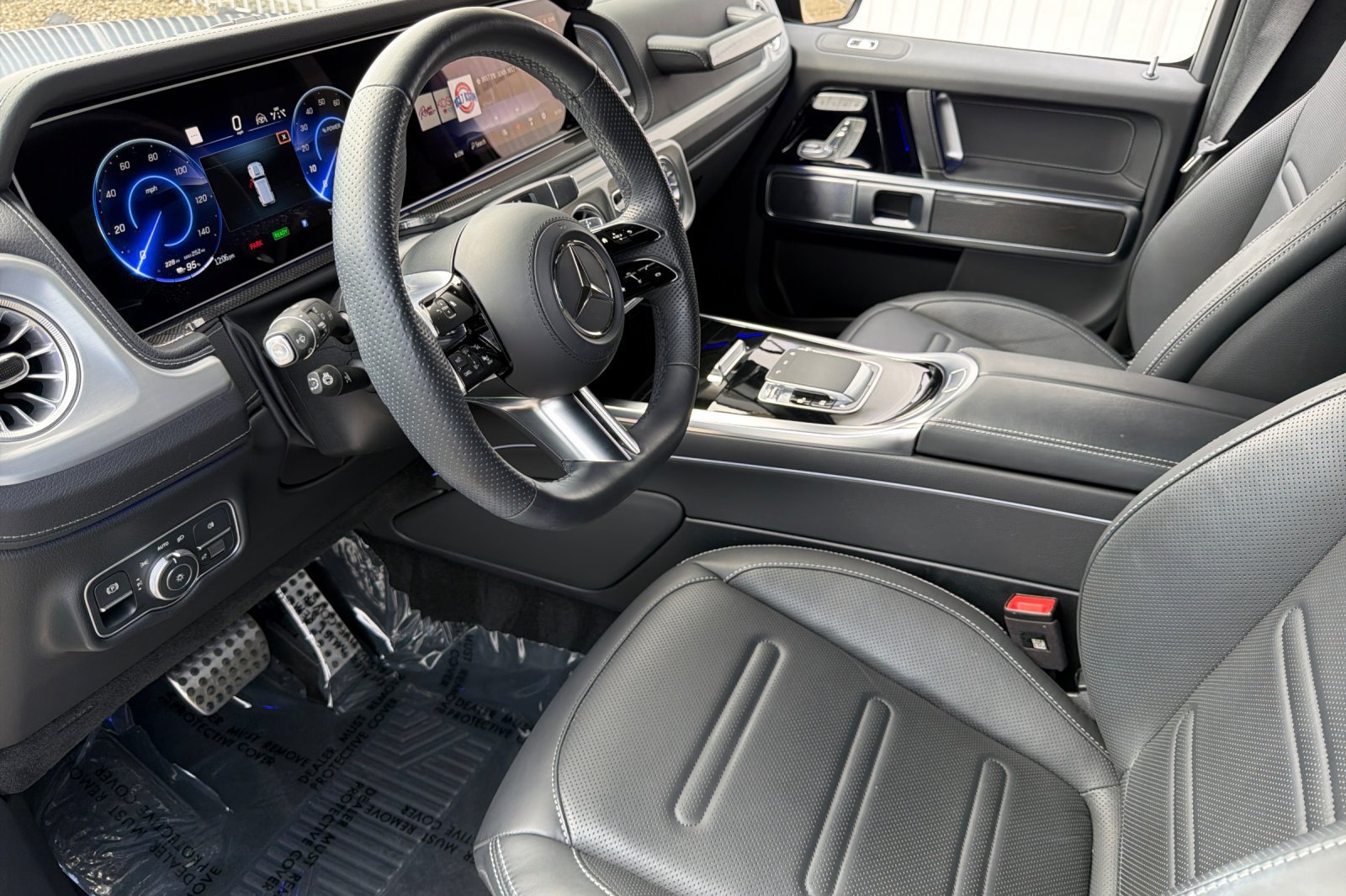 Certified Used 2025 Black Mercedes-Benz G 580 image 12