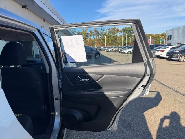 Used 2017 Silver Nissan S image 32