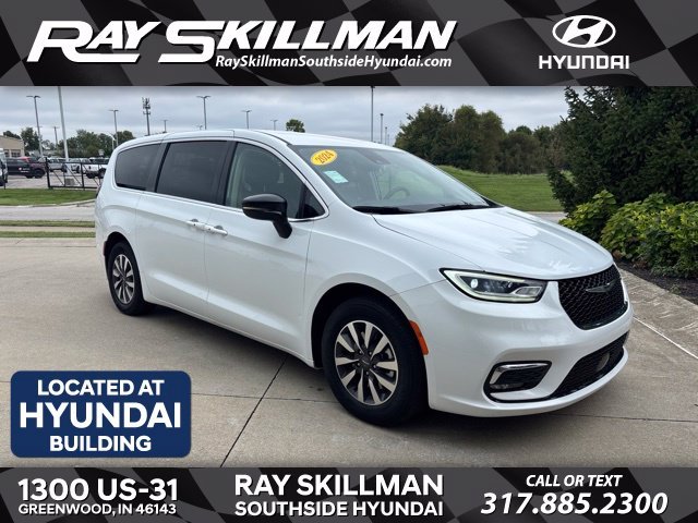 2024 Chrysler Pacifica Hybrid Select