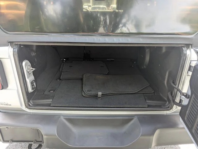 Certified Used 2022 Silver Jeep Unlimited Sport S image 13